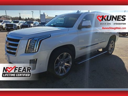 Used 2018 Cadillac Escalade Premium Luxury image 5
