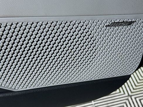 Certified 2025 Hyundai Elantra Limited image 13