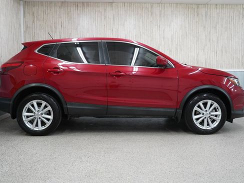 Used 2017 Nissan Rogue Sport S w/ S Appearance Package image 6