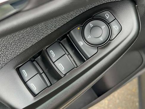 Used 2024 Chevrolet TrailBlazer LT AWD/4WD image 24
