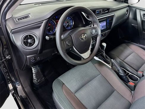 Certified 2019 Toyota Corolla LE image 18