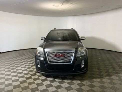 Used 2014 GMC Terrain Denali w/ LPO, Protection Package FWD image 2