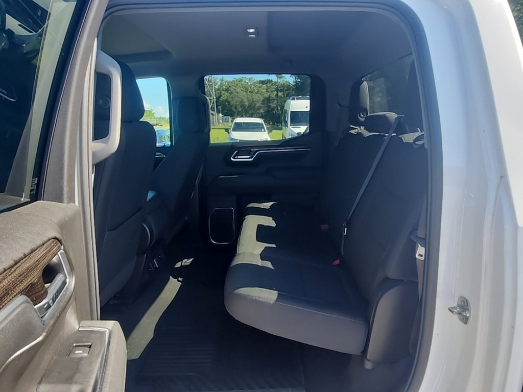 Used 2025 Chevrolet Silverado 1500 LT RWD image 24