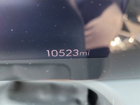 Used 2025 Buick Encore GX Sport Touring w/ Comfort Package image 32