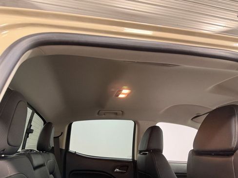 Used 2022 GMC Canyon AT4 image 71