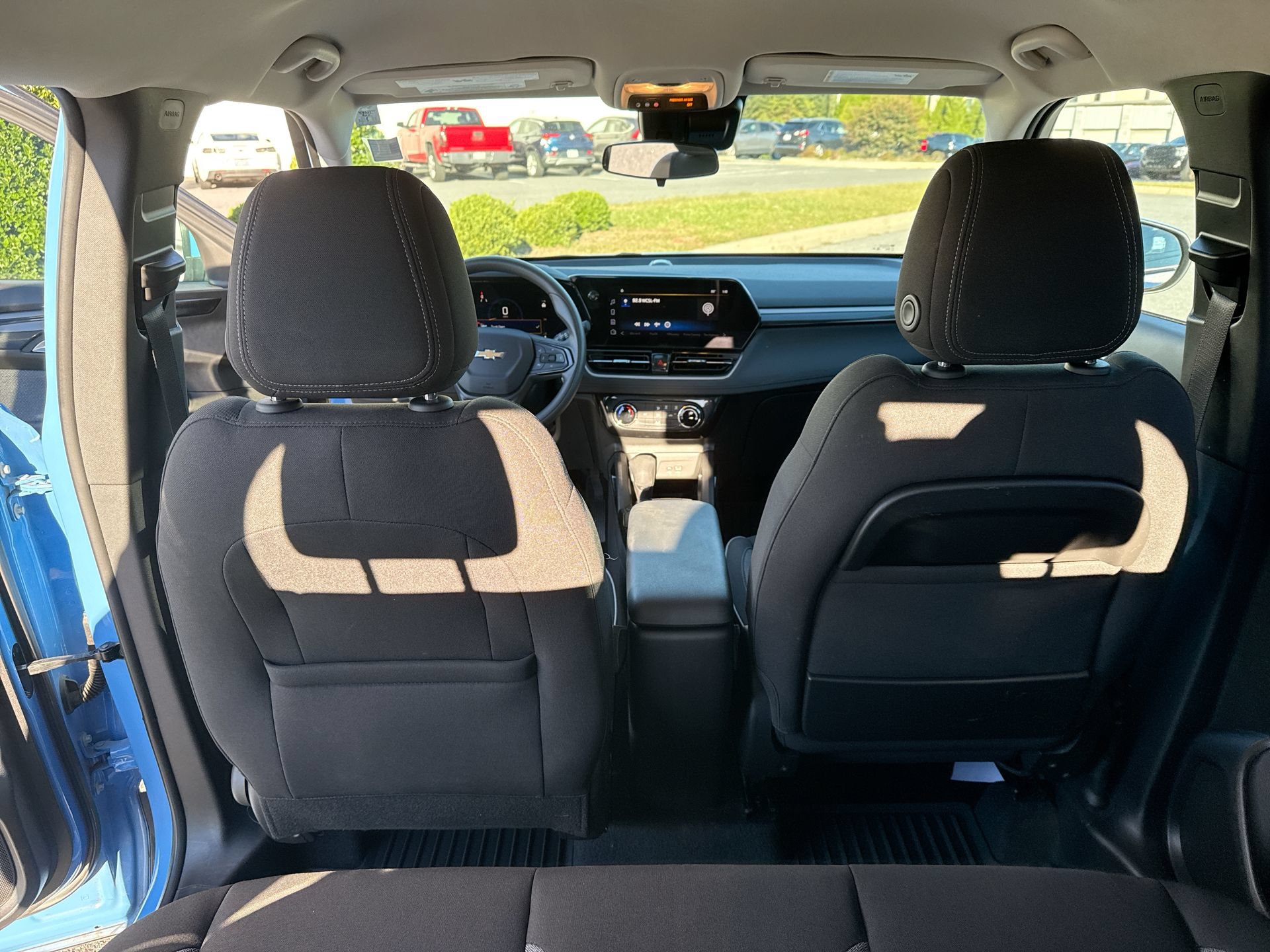 Used 2024 Chevrolet TrailBlazer LT w/ Driver Confidence Package FWD image 25