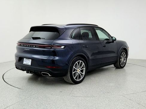 Used 2024 Porsche Cayenne image 5