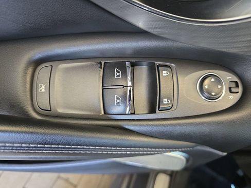 Used 2018 INFINITI Q60 3.0t Luxe w/ Sensory Package 3.0T Luxe image 31