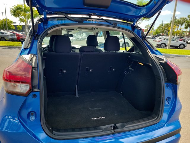 Certified 2023 Nissan Kicks SV FWD image 12