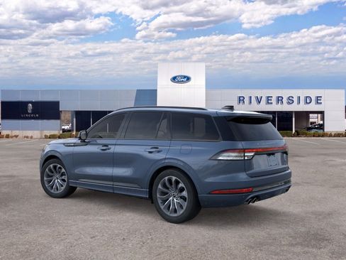 New 2026 Lincoln Aviator 2WD w/ Jet Appearance Package image 4