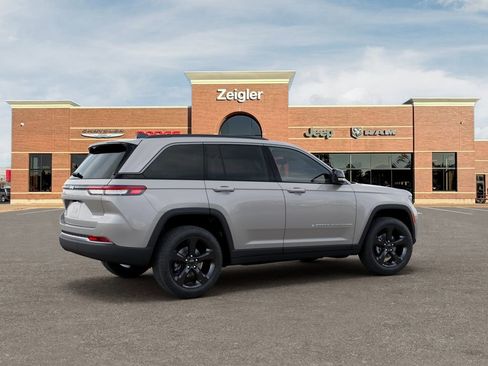 New 2026 Jeep Grand Cherokee Limited w/ Limited Altitude Package AWD/4WD image 4