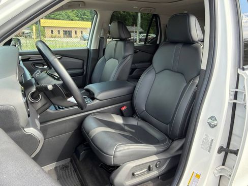 Certified 2024 Honda Pilot Touring image 18