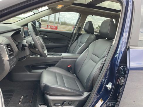 Certified 2024 Nissan Rogue SV w/ SV Premium Package image 11