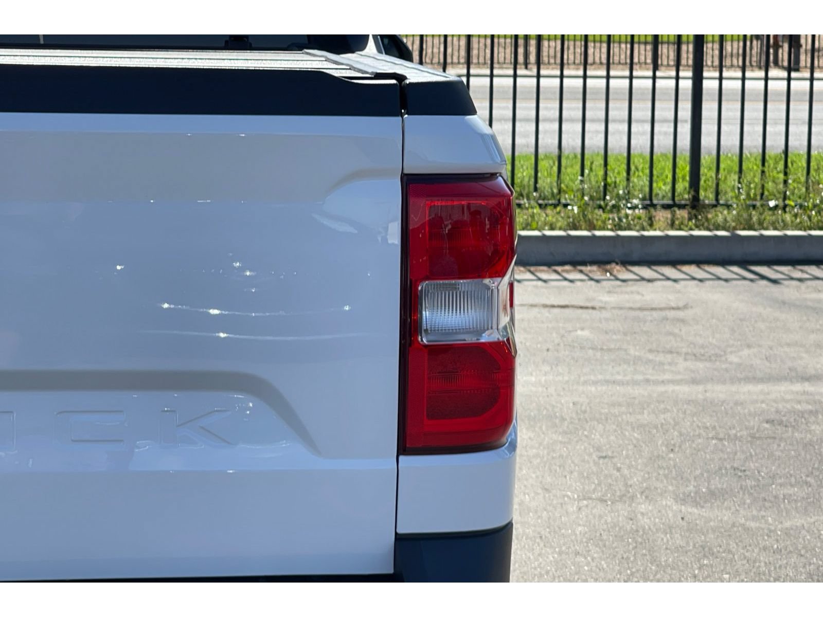 Used 2023 Ford Maverick Lariat FWD image 16