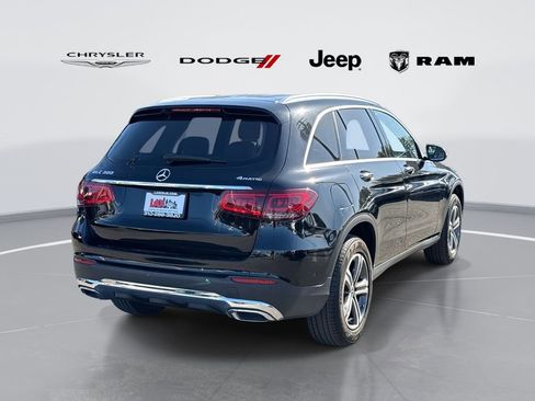 Used 2022 Mercedes-Benz GLC 300 4MATIC image 3