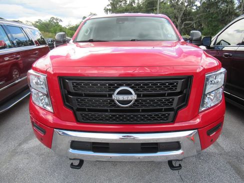 Used 2024 Nissan Titan SV w/ SV Convenience Package AWD/4WD image 2