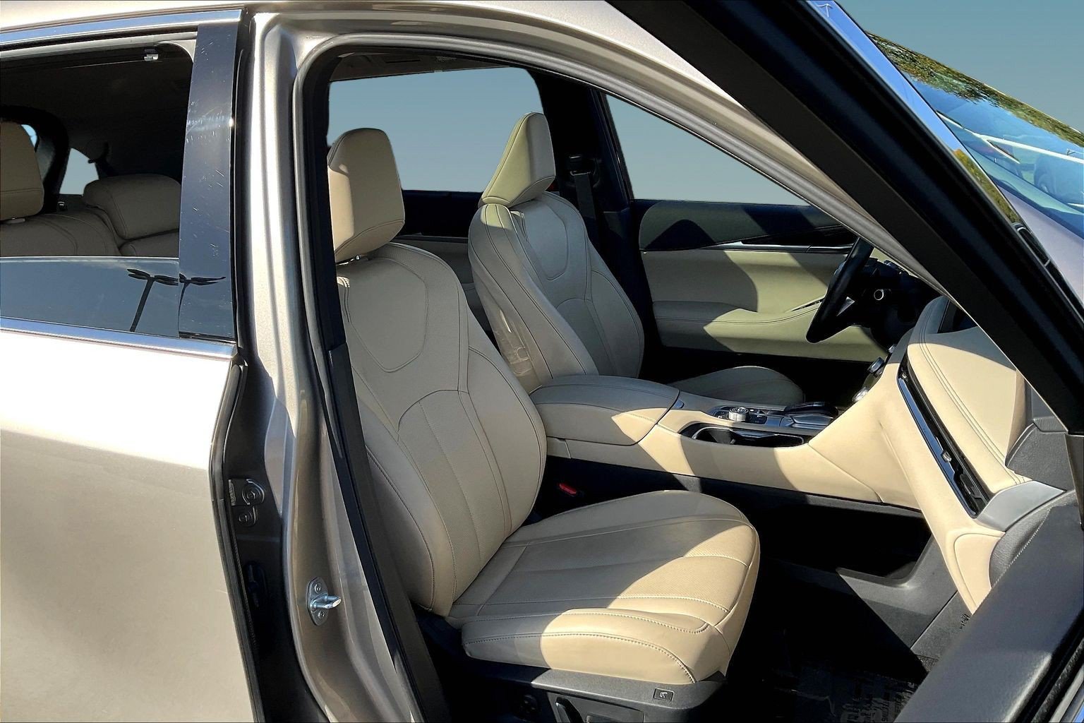 Certified 2023 INFINITI QX60 Sensory w/ Cargo Package AWD/4WD image 28