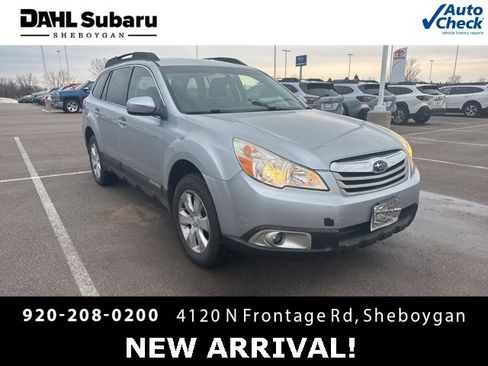 Used 2012 Subaru Outback 2.5i w/ Alloy Wheel Pkg image 1