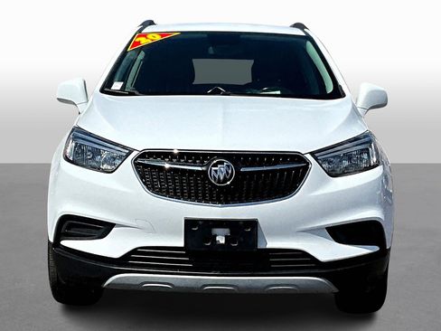 Used 2020 Buick Encore Preferred w/ Safety Package image 3
