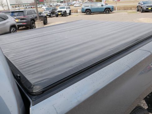 Used 2021 Chevrolet Silverado 1500 LT w/ Z71 Off-Road Package image 37