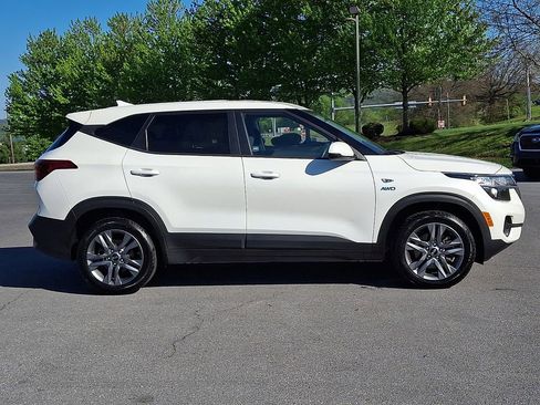 Used 2021 Kia Seltos LX AWD/4WD image 10