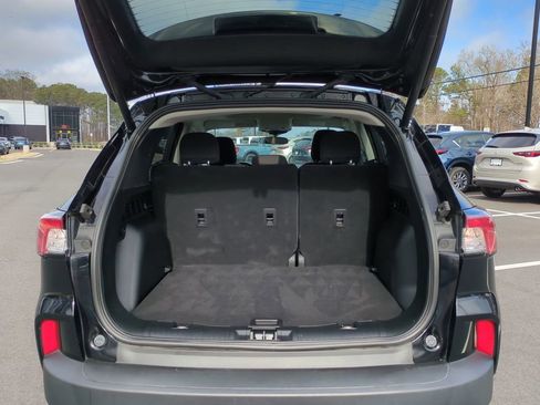 Used 2022 Ford Escape SE w/ SE Sport Appearance Package image 13