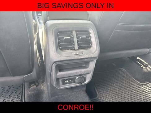 Used 2022 Volkswagen Tiguan SE FWD image 25
