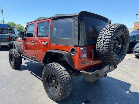 Used 2014 Jeep Wrangler Unlimited Sport AWD/4WD image 5