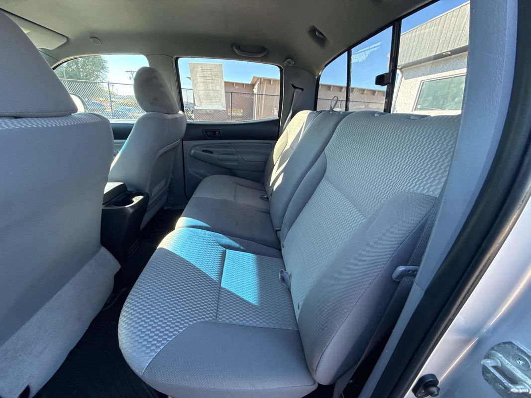 Used 2013 Toyota Tacoma 4x4 Double Cab w/ SR5 Pkg image 11