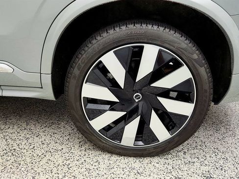 Used 2024 Volvo XC90 T8 Ultimate w/ Protection Package Premier AWD/4WD image 9