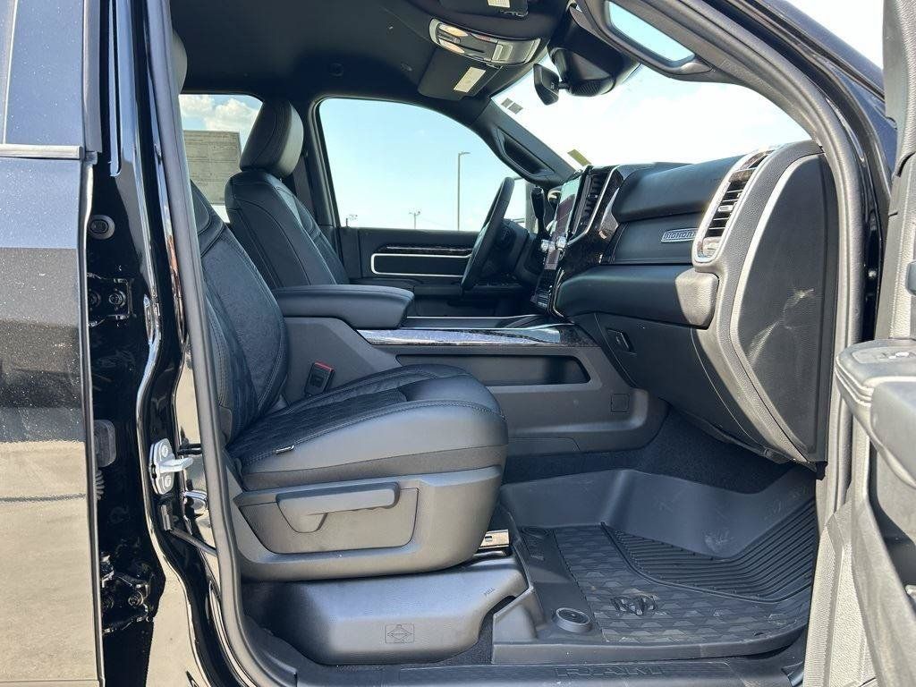New 2025 RAM 2500 Big Horn AWD/4WD image 36