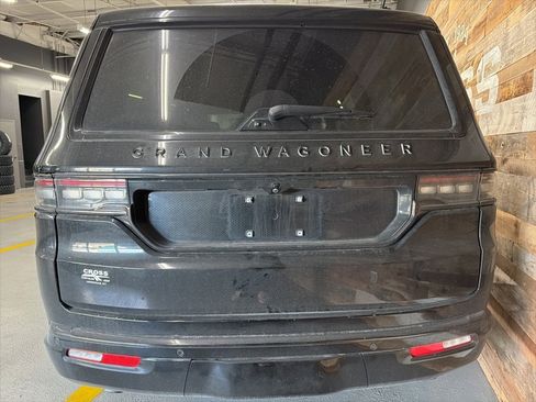 Used 2024 Jeep Grand Wagoneer Series II w/ Quick Order Packagew 28T image 13