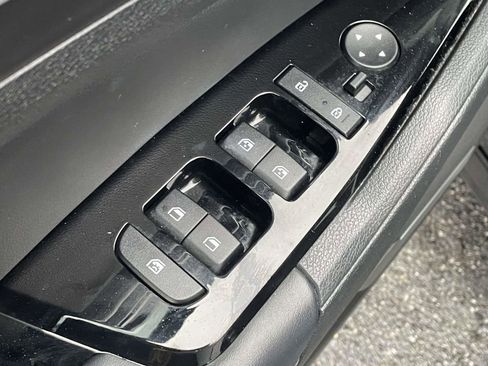 Used 2024 Kia Sportage EX image 24