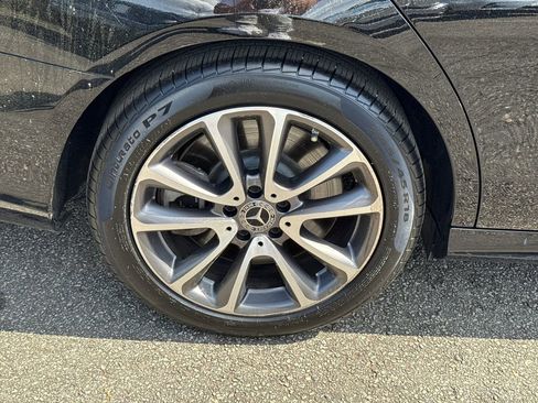 Used 2018 Mercedes-Benz E 400 4MATIC Sedan image 16