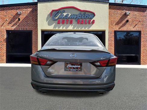 Used 2020 Nissan Altima 2.5 SR image 6