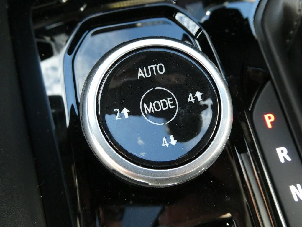 New 2026 Chevrolet Colorado ZR2 w/ Technology Package AWD/4WD image 22