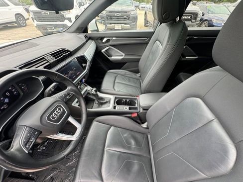 Used 2021 Audi Q3 2.0T Premium image 27