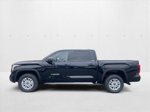 New 2025 Toyota Tundra SR5 image 5