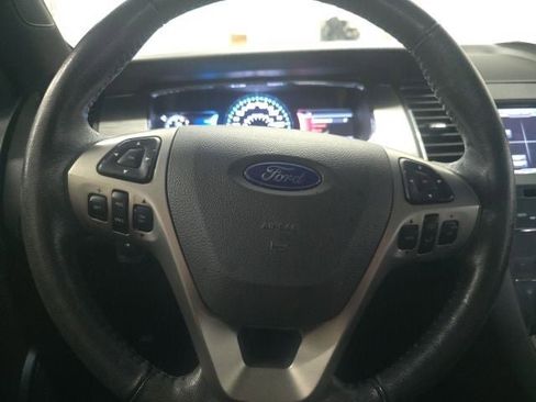 Used 2015 Ford Taurus SEL w/ Equipment Group 201A FWD image 25