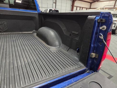 Used 2015 RAM 1500 Lone Star RWD image 31