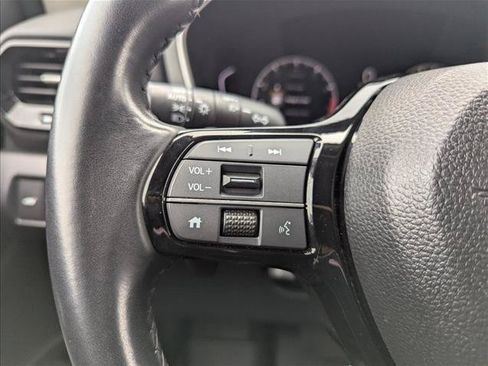Used 2023 Honda Pilot Touring image 13