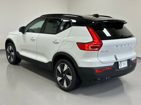 Certified 2024 Volvo XC40 Recharge Core w/ Protection Package Premier image 8
