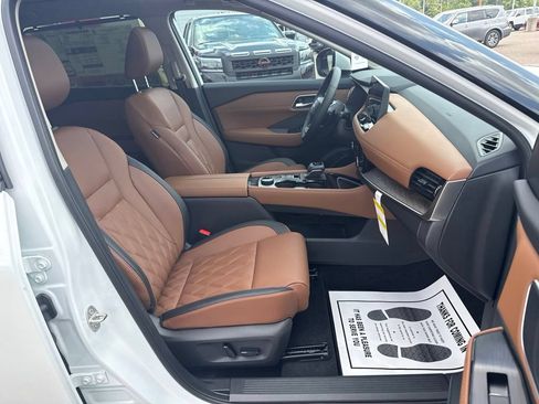 New 2026 Nissan Rogue Platinum w/ Platinum Premium Package AWD/4WD image 29