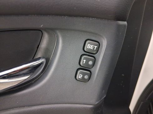 Used 2018 Nissan Murano Platinum w/ Cargo Package image 17