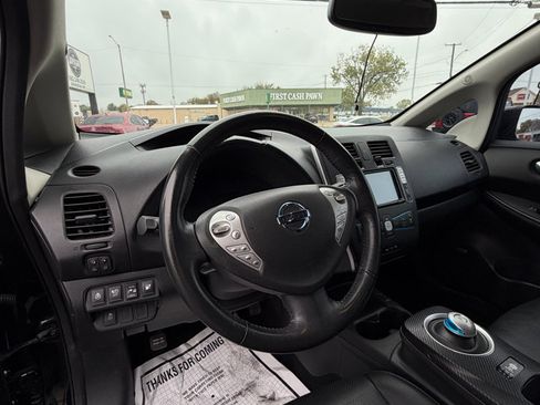 Used 2014 Nissan Leaf SL w/ Premium Package image 9