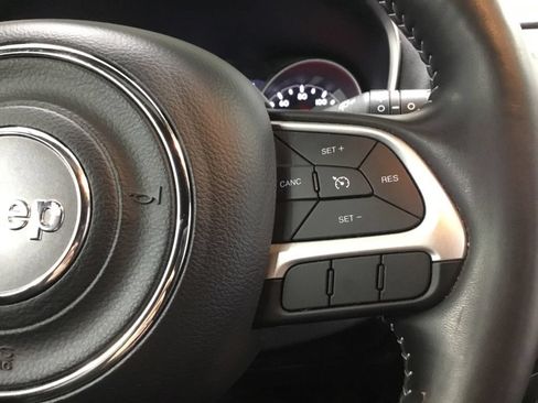 Used 2021 Jeep Compass Latitude AWD/4WD image 36