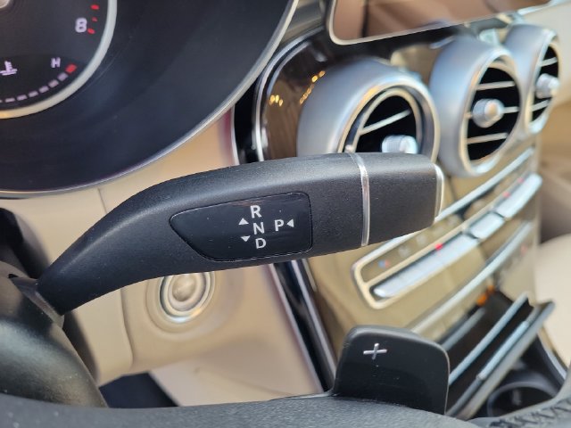 Used 2022 Mercedes-Benz GLC 300 4MATIC image 26