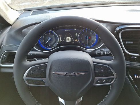 New 2026 Chrysler Pacifica Select FWD image 14