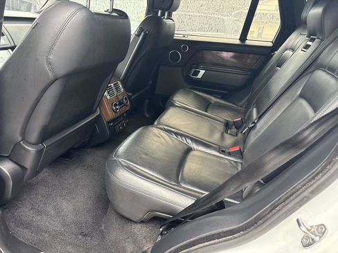 Used 2018 Land Rover Range Rover HSE image 6