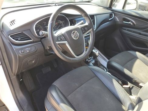 Used 2022 Buick Encore Preferred w/ Safety Package image 14